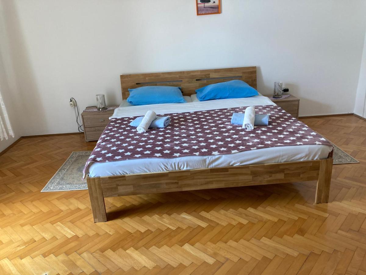 Apartments Hrnjic Umag Exterior foto