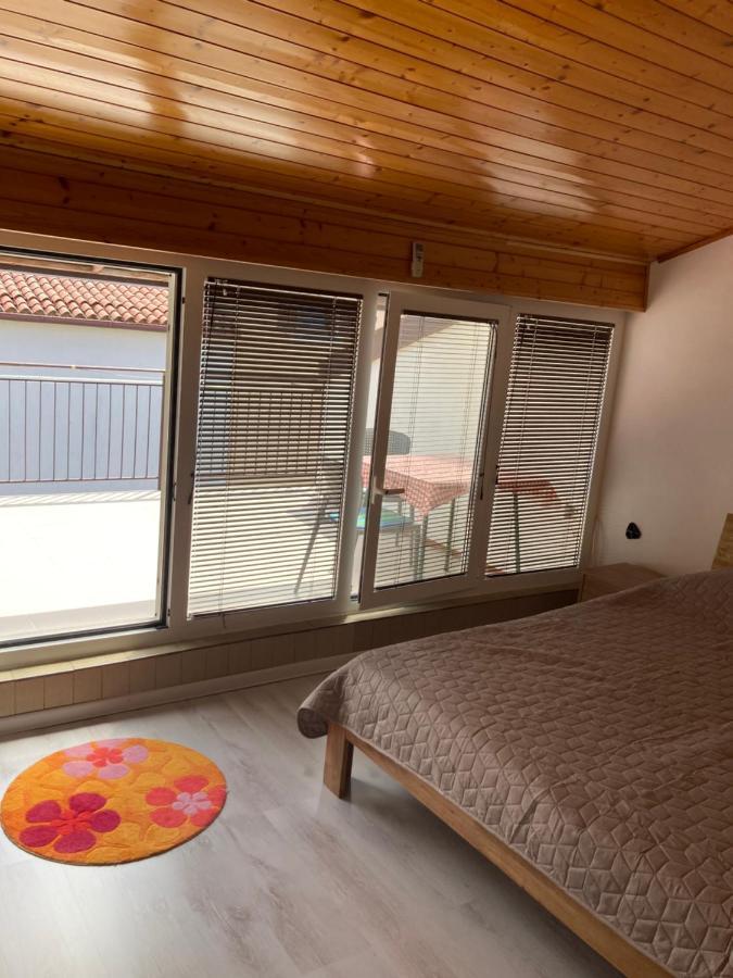 Apartments Hrnjic Umag Exterior foto